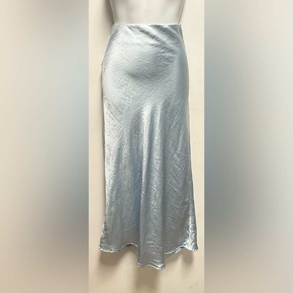 Elegant Silver Women's Skirt